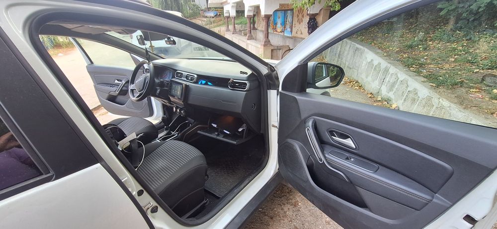 Duster journey eco-g 100 10.2023