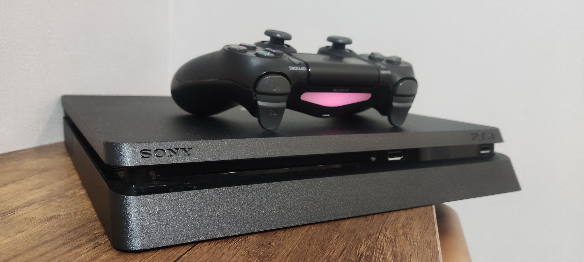 Sony PlayStation 4 (PS4), 1tb