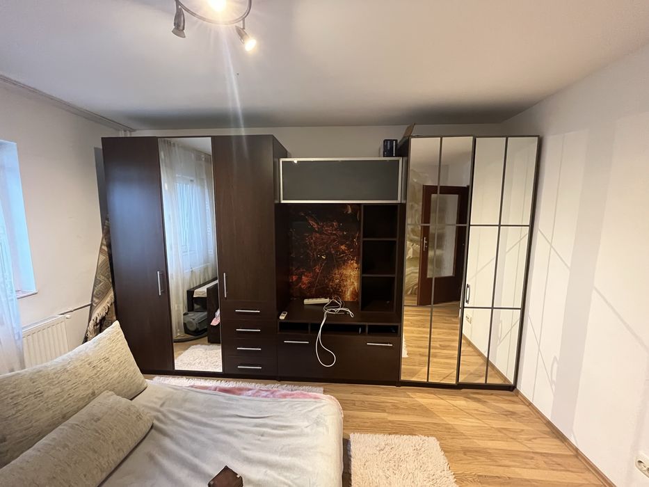 Mobila sufraerie sau living