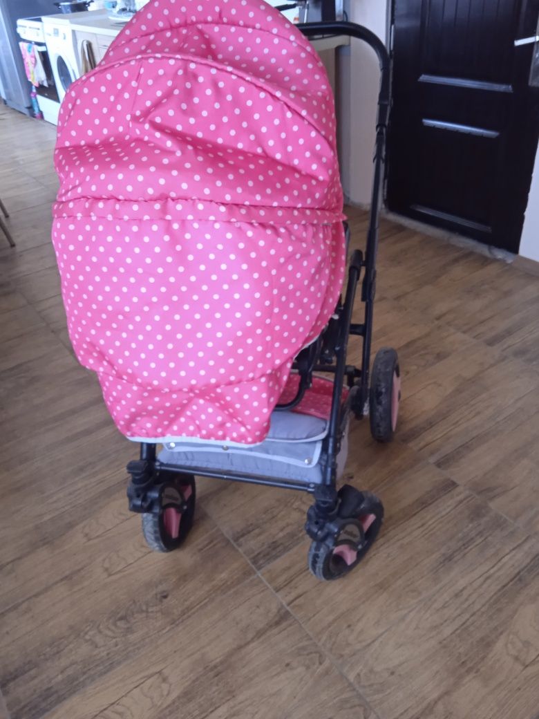 Бебешка количка за момичета