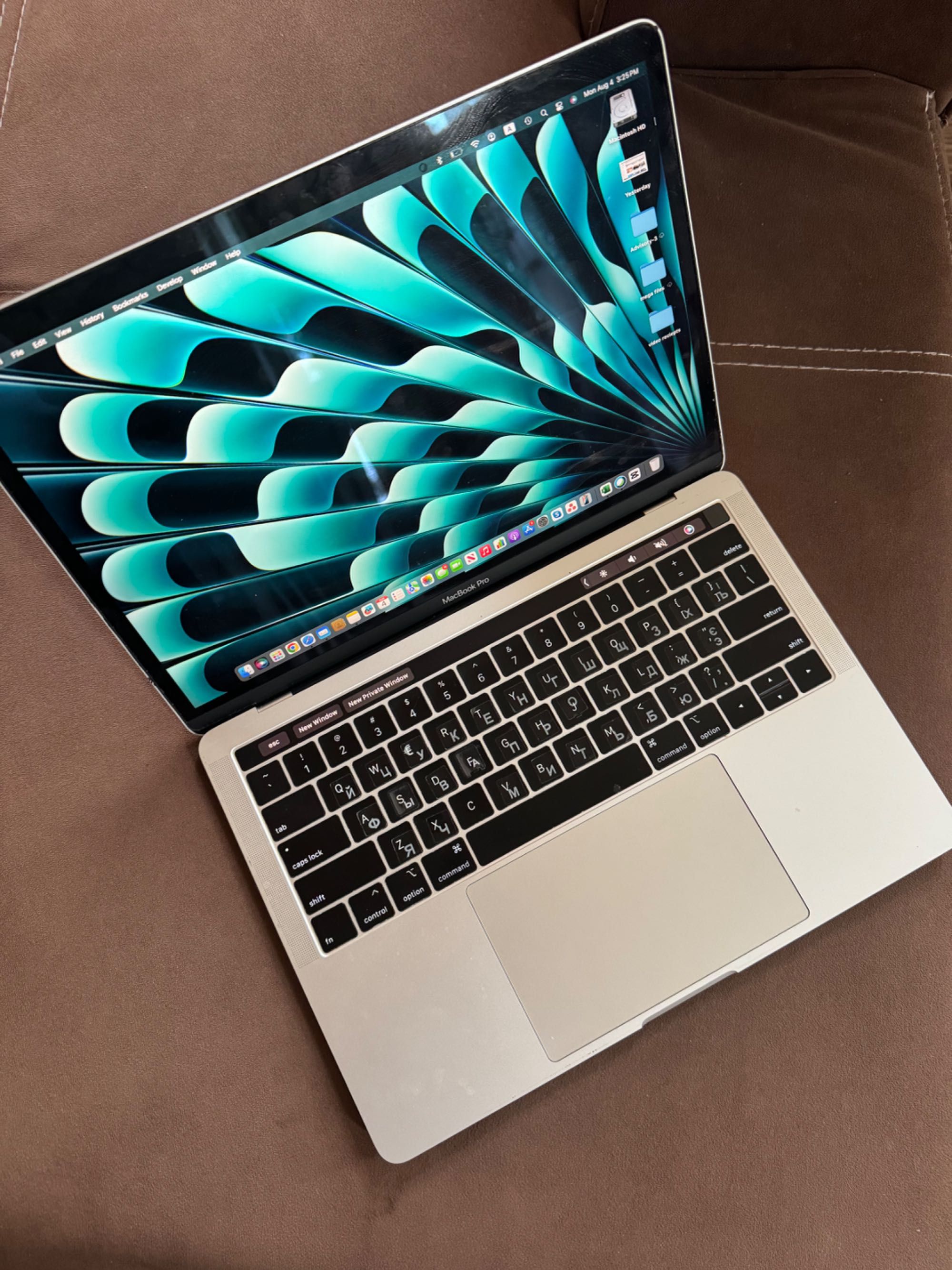 MacBook Pro 13” (2019, A1989)