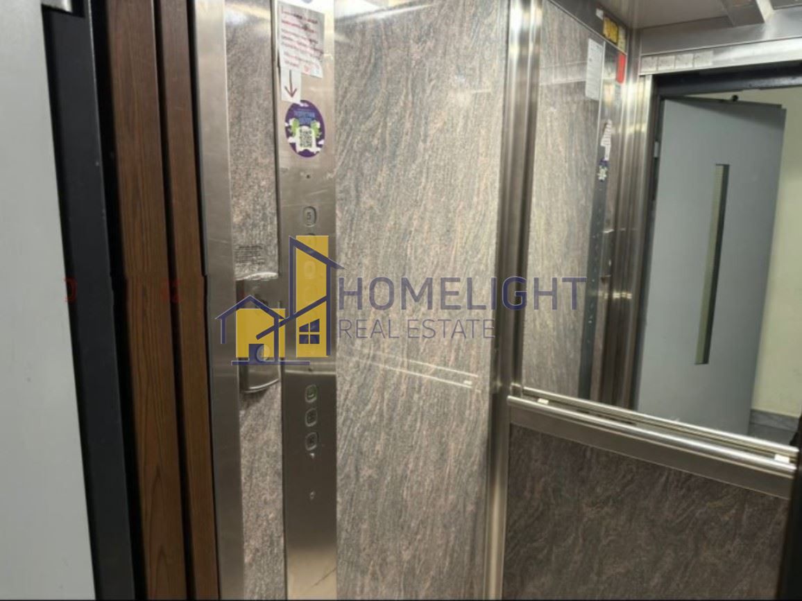 Продава се Двустаен апартамент в София, Младост 1А - 95 кв.м за 2358 €/кв.м - Снимка #11