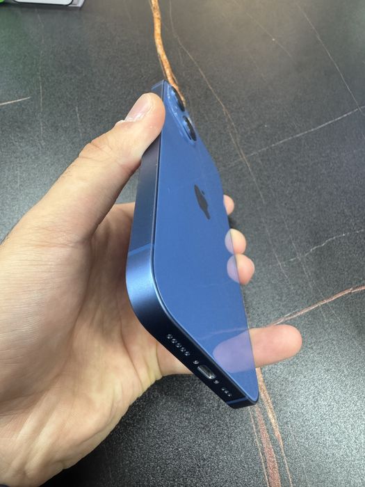 Продам iphone айфон 13