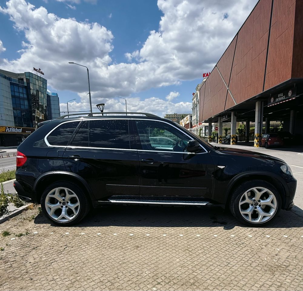 Джип BMW X5 3.0 SD Aero M