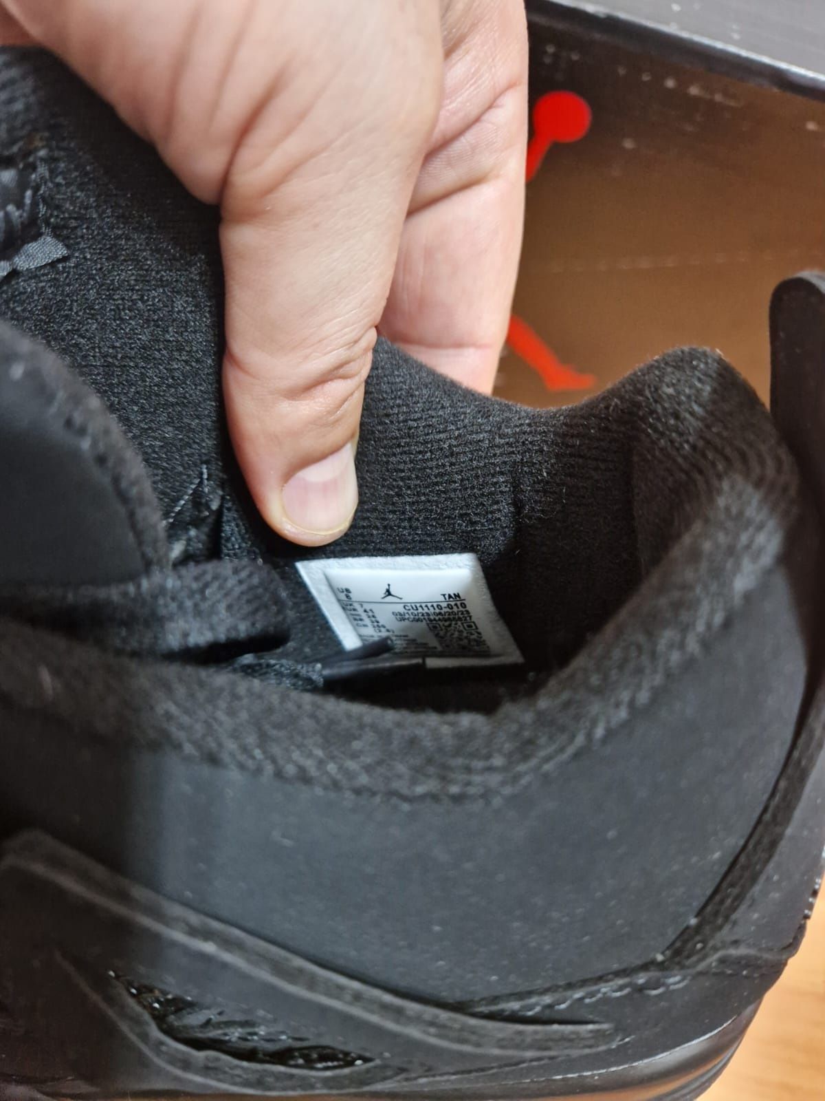 Adidași Jordan Retro patru