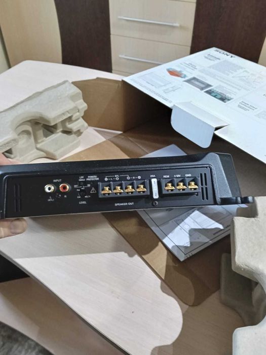 Amplificatorul auto Sony XM-N502