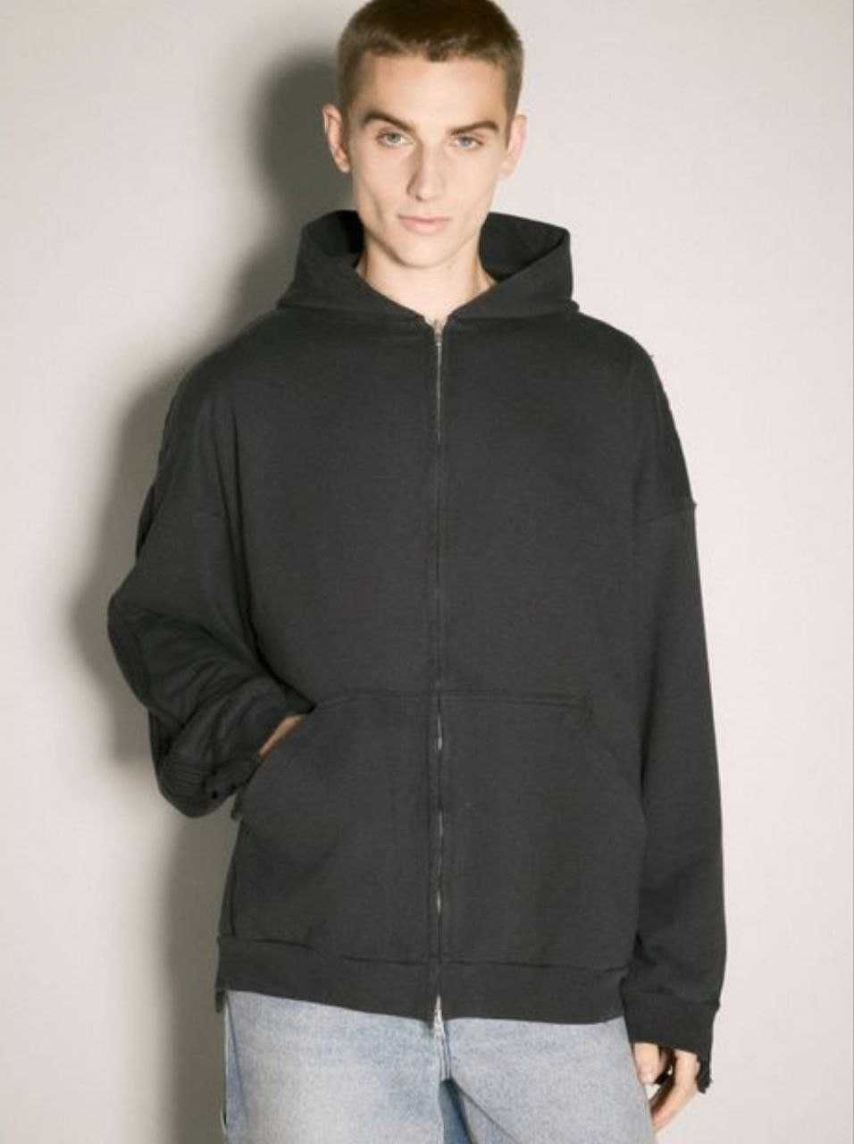 Мъжка Oversized Жилетка на Balenciaga season 2025