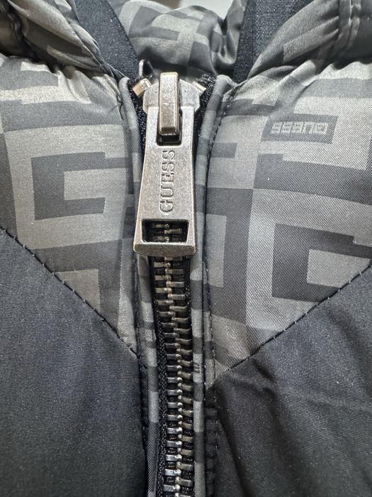 Дамско зимно яке Guess