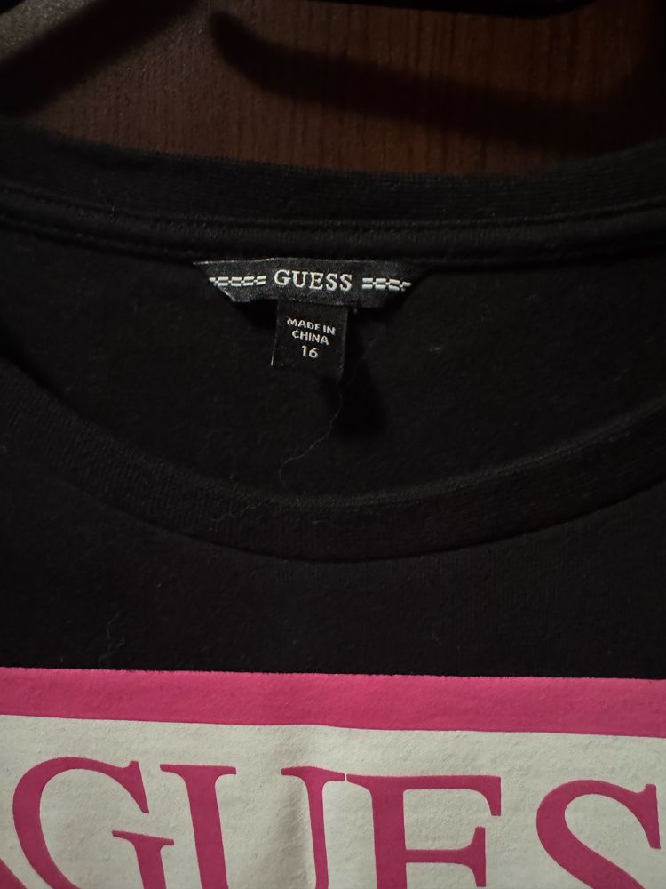 Черна рокля GUESS