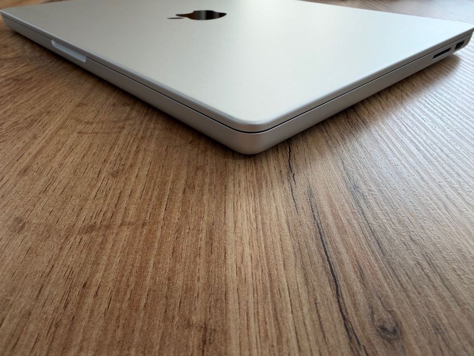 MacBook Pro 14" M3 8-CPU, 10-GPU, 16GB RAM, 512SSD,ГАРАНЦИЯ 9.2028г