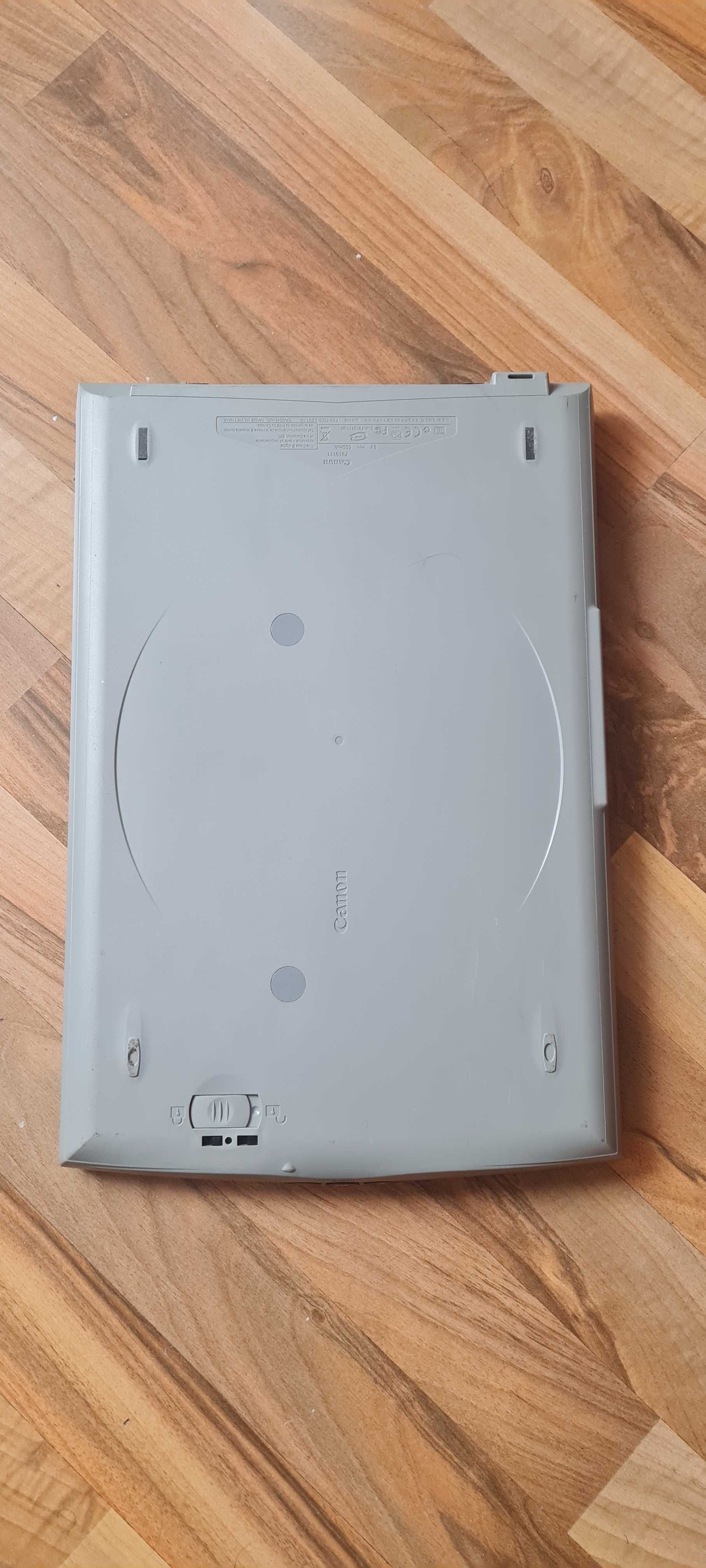 Скенер  CANON LIDE 25