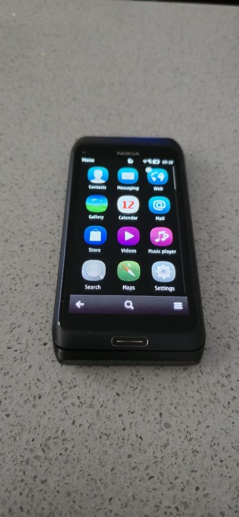 Telefon Nokia e7
