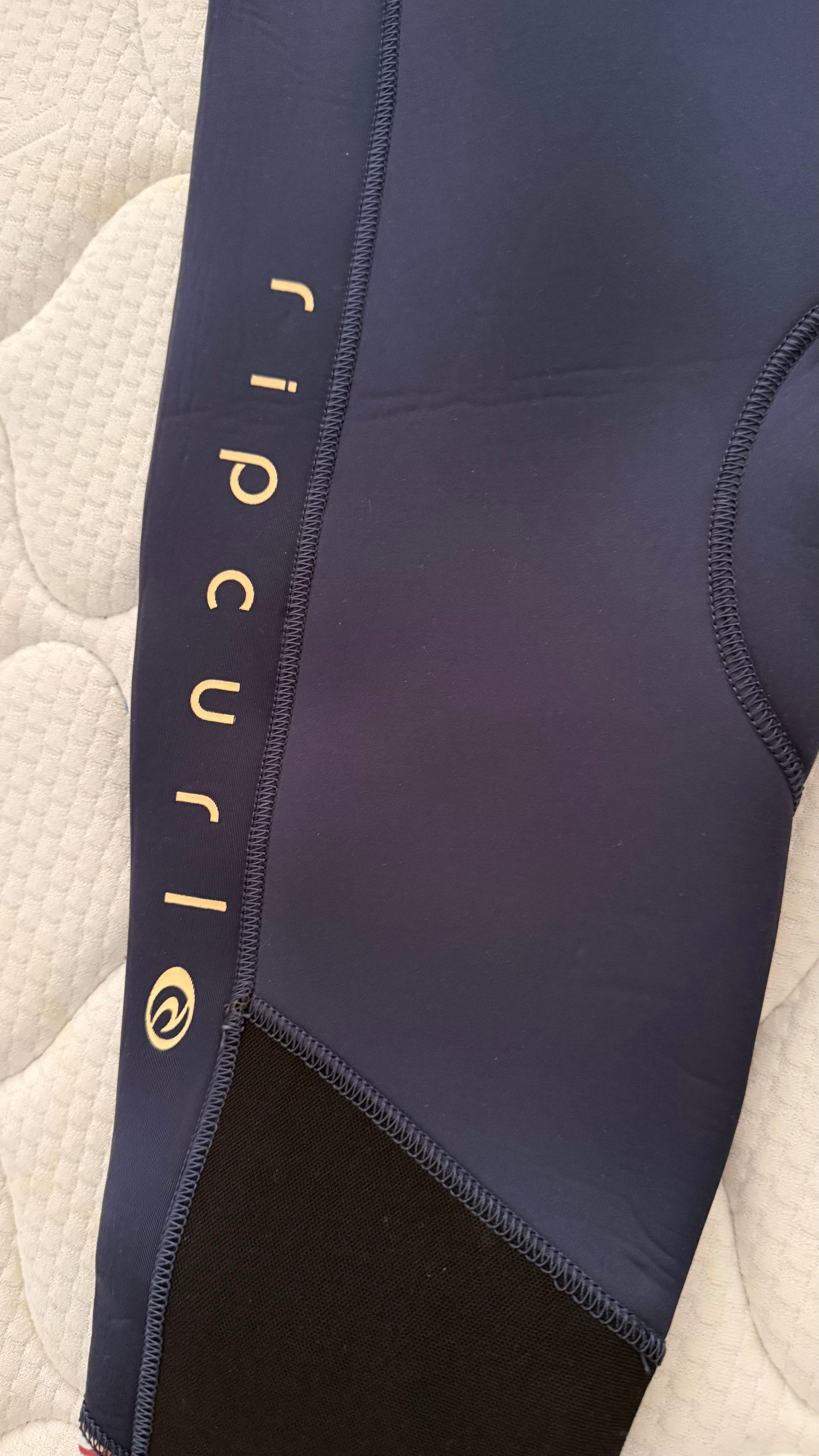 Дамски неопренов костюм Rip Curl