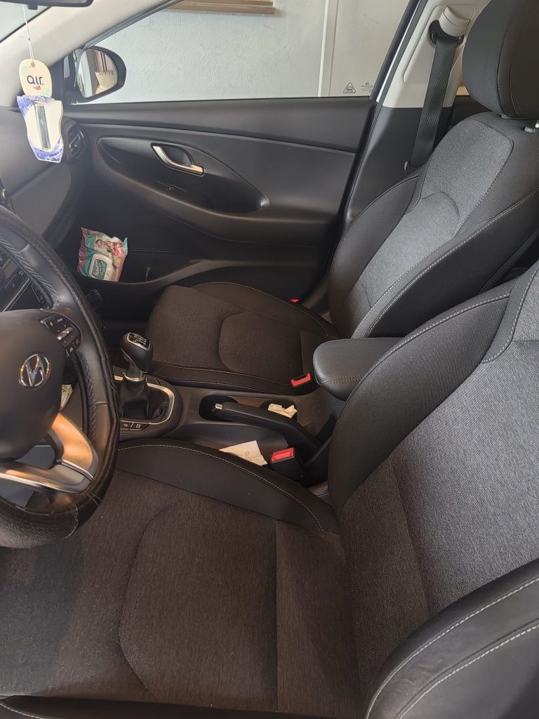 Mașina Hyundai i30
