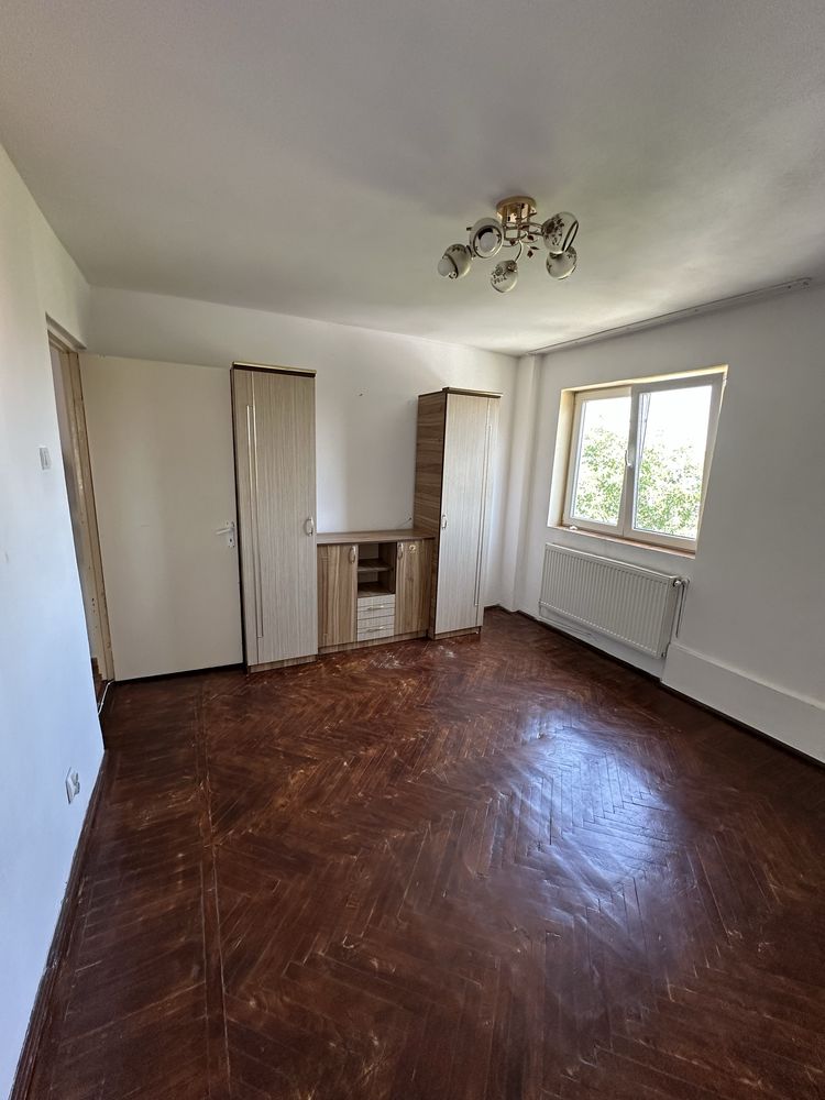 Inchiriez/Vand apartament