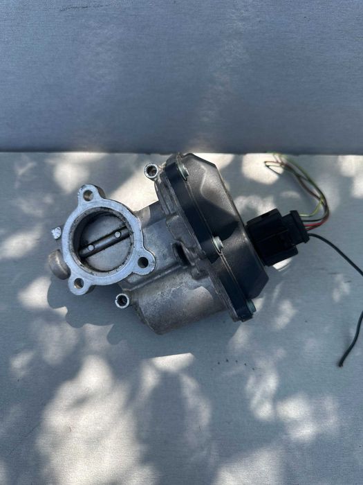 Supapa EGR Vw Golf 7 1.6 TDI an 2012 - 2017 Passat B8 Audi A3