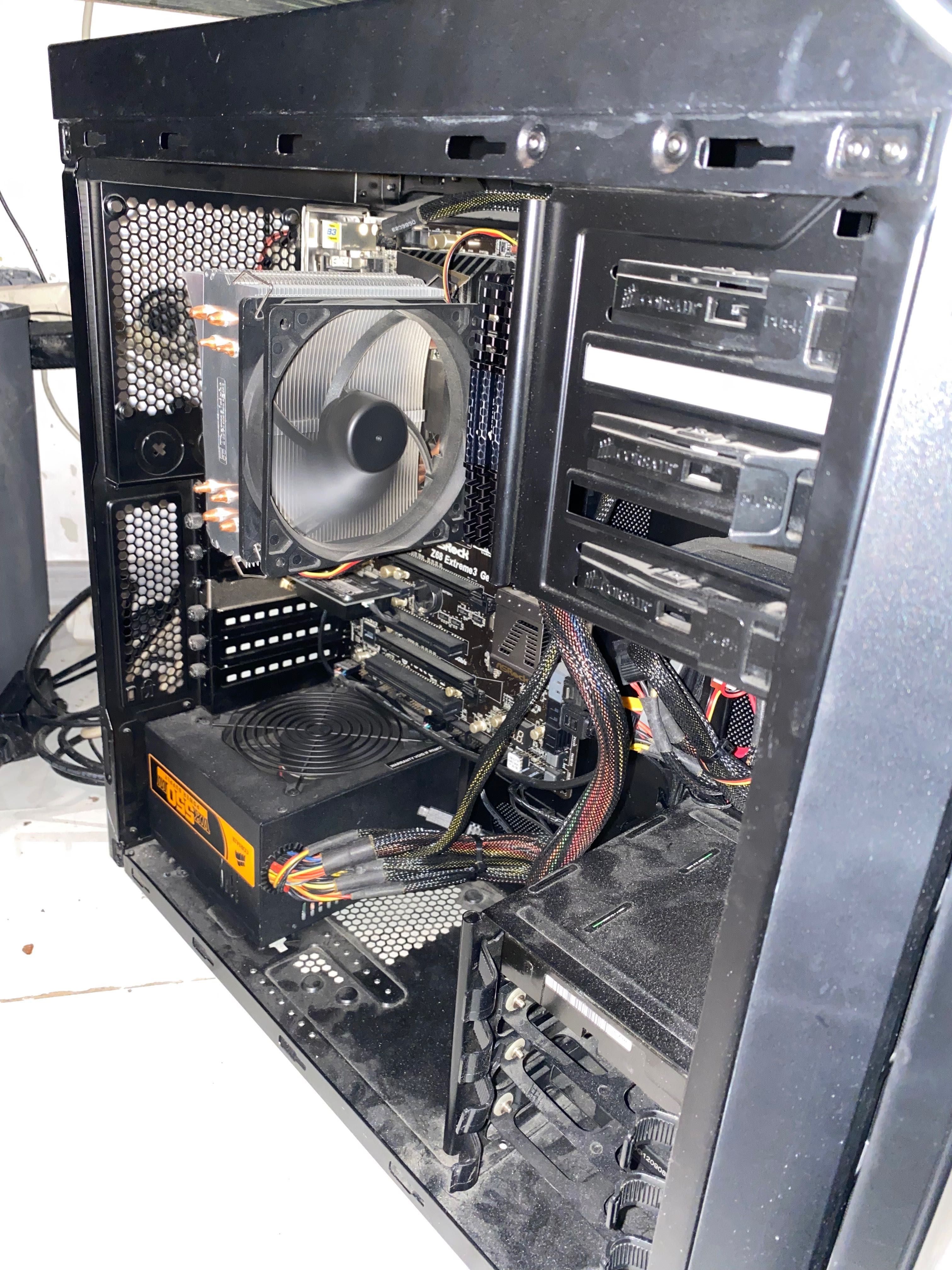 Unitate pc Corsair gaming