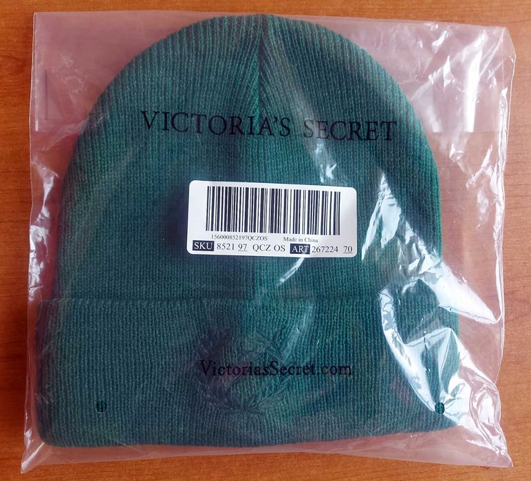 Caciula Victoria's Secret PINK