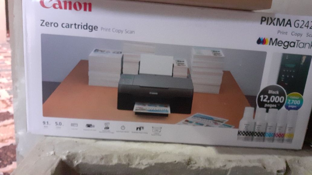 Noutbuk LENOVA printer CANON