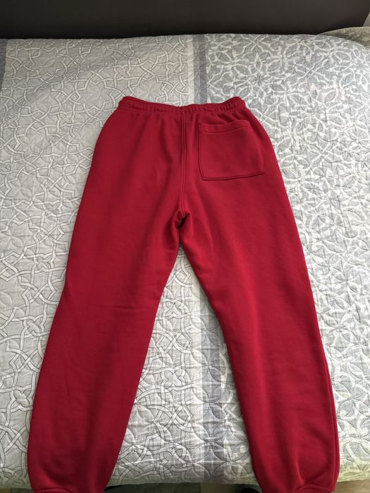 Продавам долнище Jordan