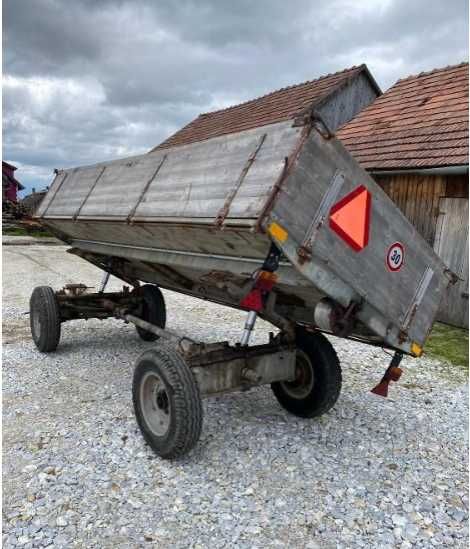 Remorca basculabila pe 2 parti, 6 tone, 4.50 m x 1.80 m