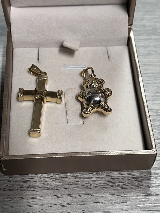 Cruce si Pandantiv Aur 14K -350 lei / Gr.Ca nou