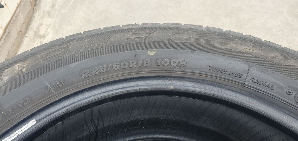 Продавам гуми  BRIDGESTONE  225/60/18