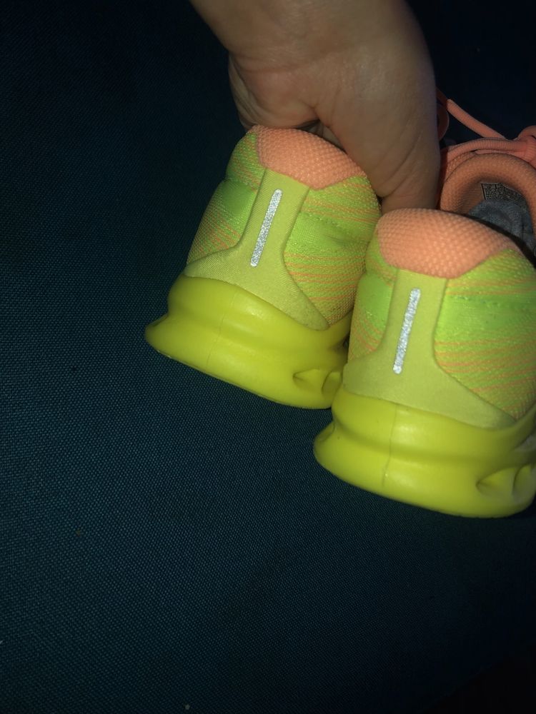 Skechers adidasi 39 Noi