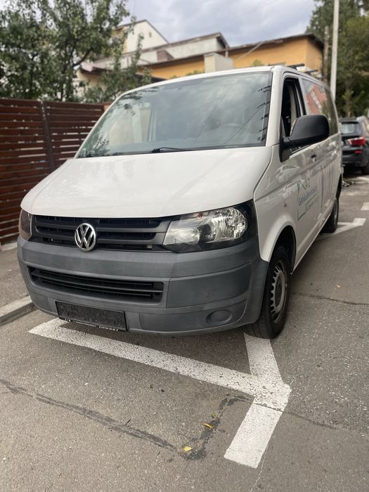 Dezmembrez VW transporter T5 2.0 TDI an 2013