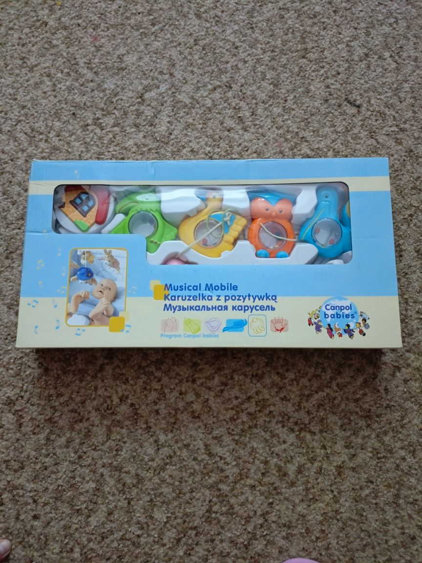 Продам мобиль на манеж