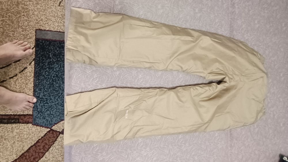 Vand pantaloni de ski