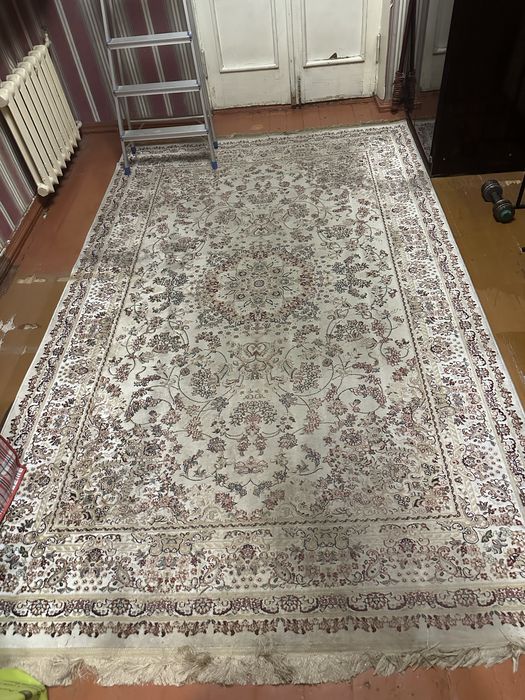 Ковер напольный