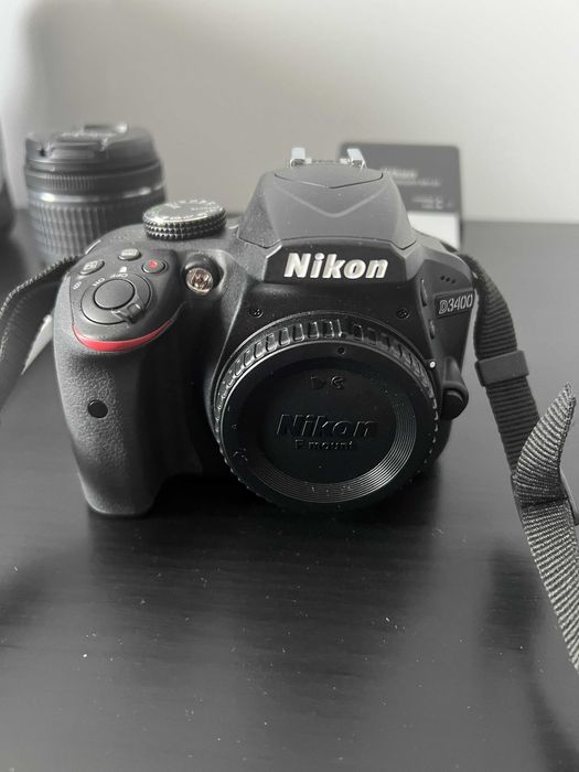 Nikon D3400 комплект