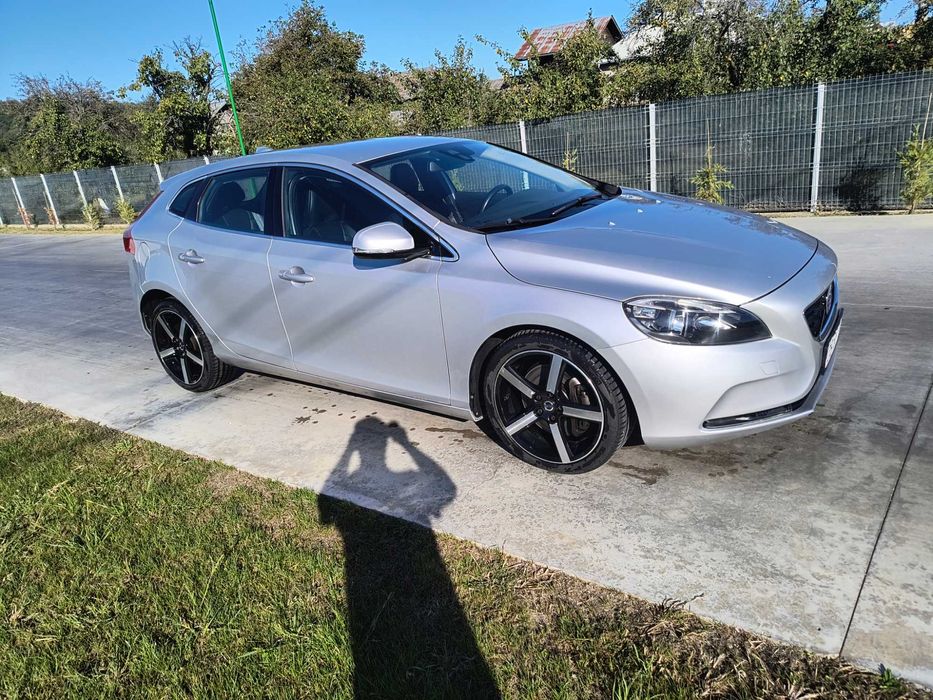 Volvo v 40 motor 2.0  D4 190 cp