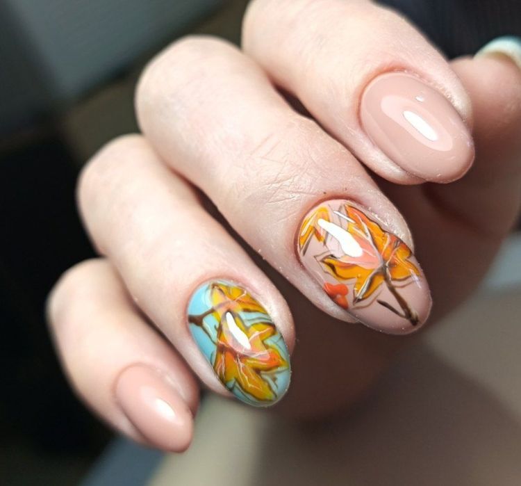 Маникюр, педикюр, наращивание ногтей