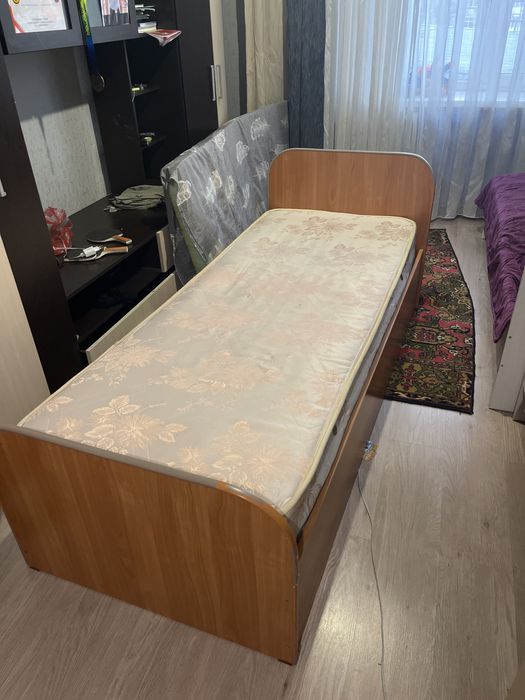 Продам кровать в хорошем состоянии
