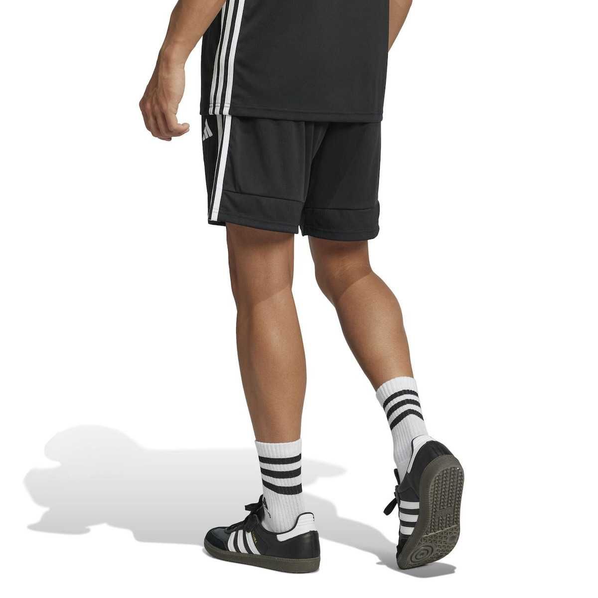 Промо! Adidas оригинални къси панталони