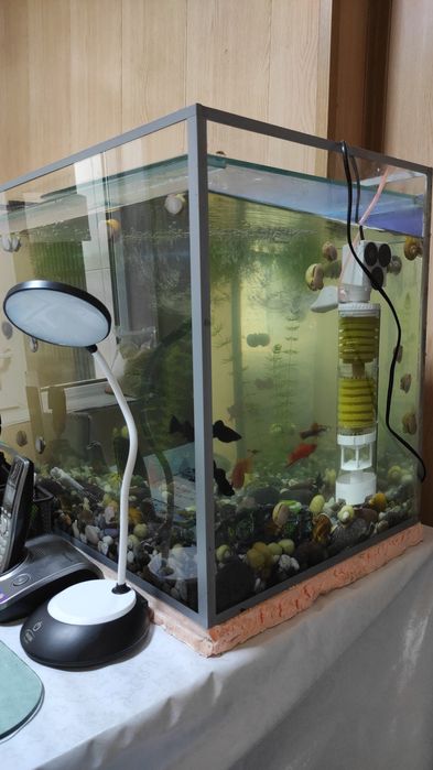Продам аквариум на 100 литров