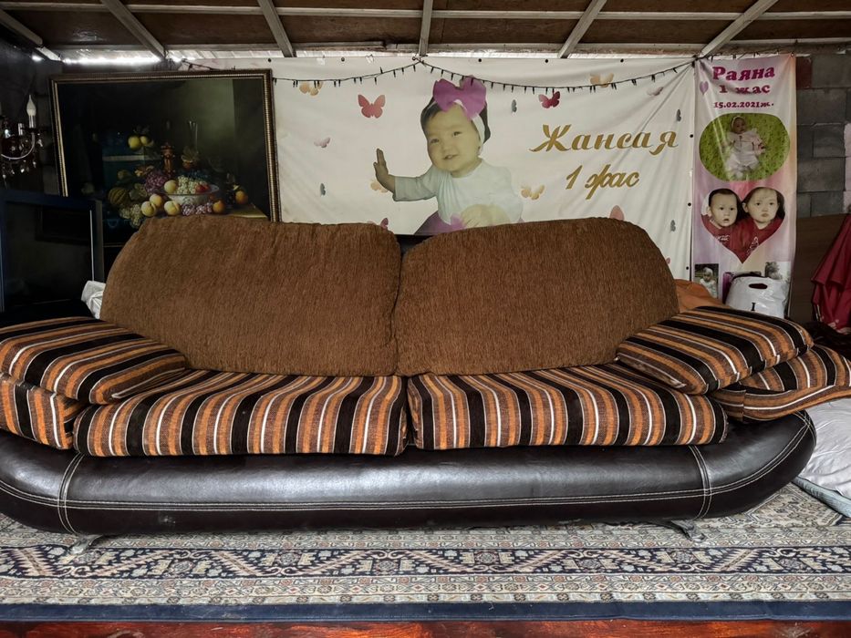 Продам диван с креслом в идеальном состоянии