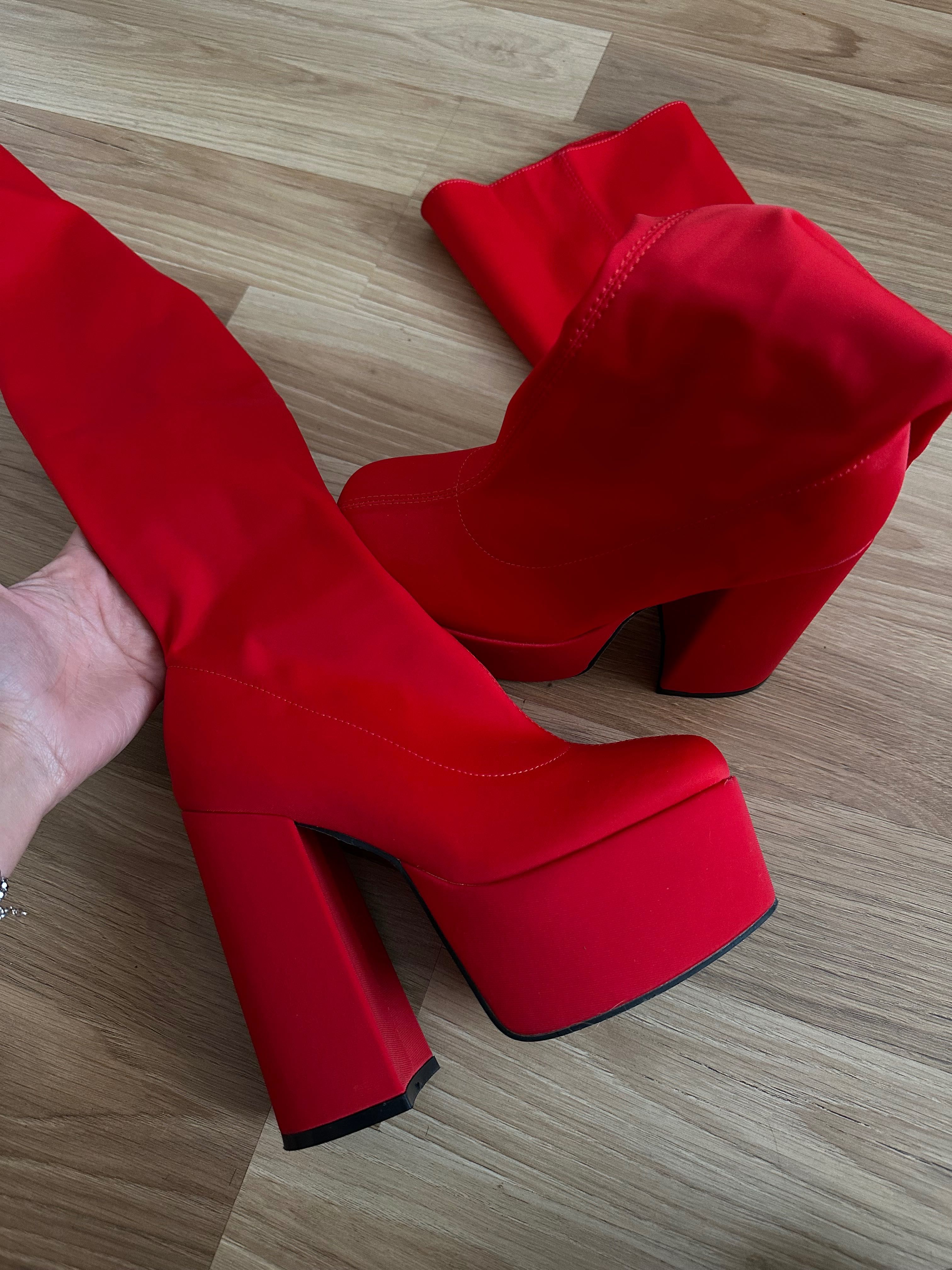 Дълги червени ботуши/чизми