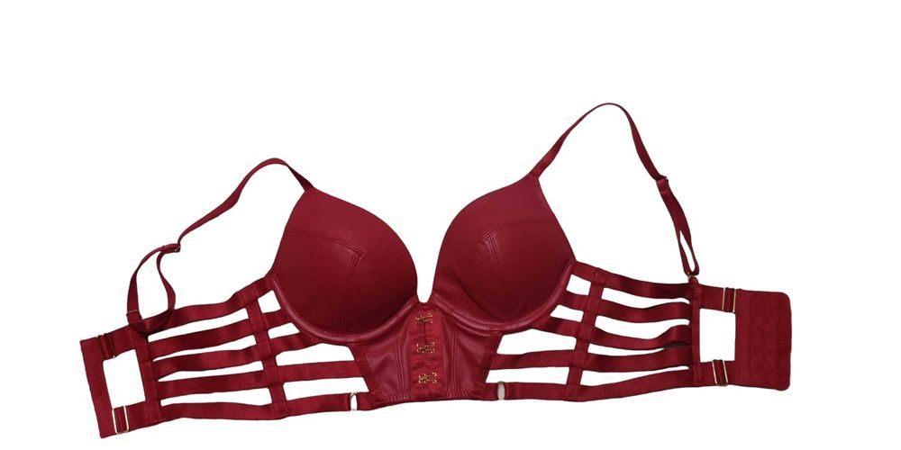 Vand sutien rosu din piele ecologica, cu push-up, marimea 60 C