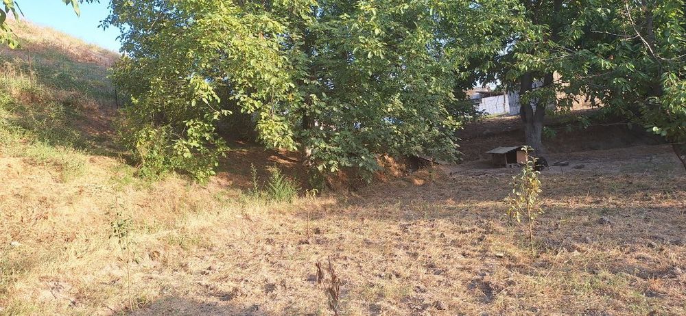 Продаётся участок 4 сотки