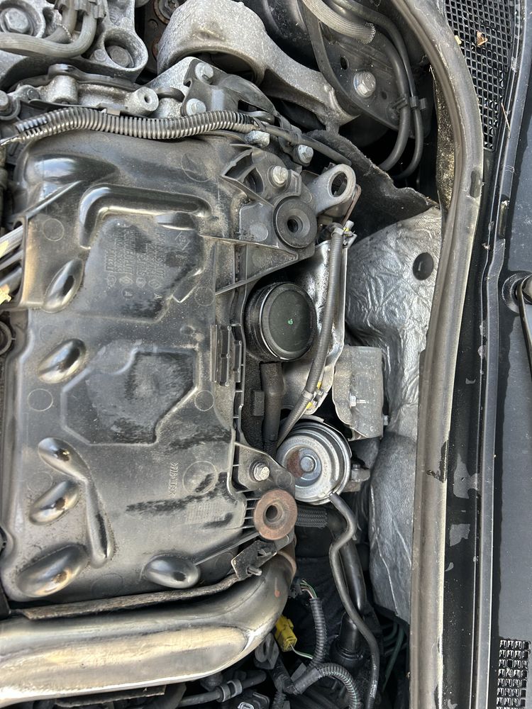 Motor,injectoare ,turbină,cutie viteze ,alternator Renault Laguna 2011
