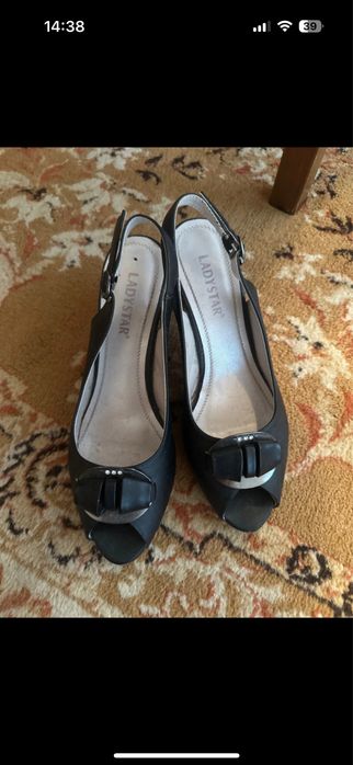 Sandale elegante cu toc