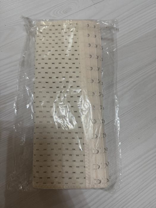 Centura modelatoare tip corset, prindere mos si baba bej