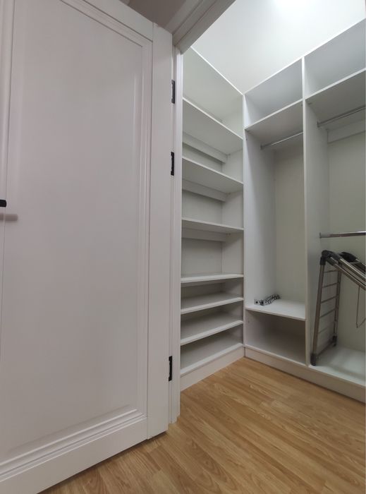 Ц5, Массив Киёт, 3-х комнатная, Цена снижена! Никто не жил!