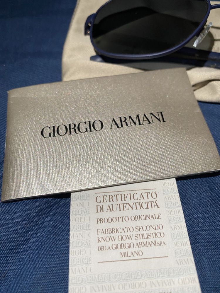 Vand ochelari de soare Giorgio Armani