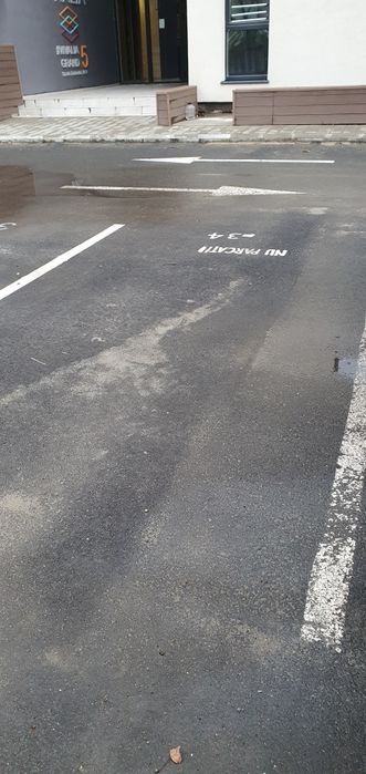 Inchiriez loc de parcare in bl.vivalia v5 in fata scării in timisoara