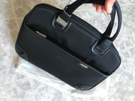 Продавам чисто нова с етикет чанта "Samsonite"