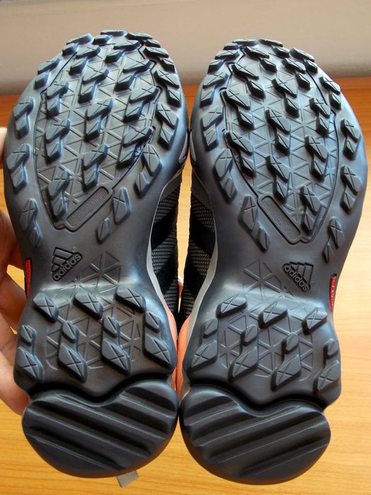 adidasi Terrex 38 2/3 incaltaminte drumetie,munte,trekking,alergare